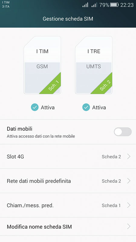 La gestione delle SIM è abbastanza semplificata. 