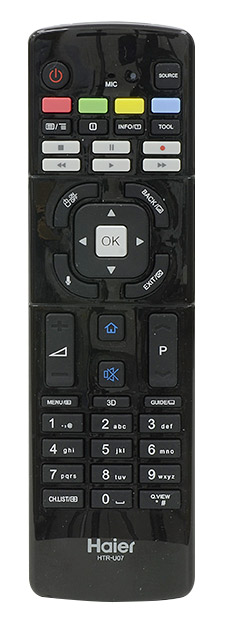 Il telecomando in dotazione ha il microfono, utile per le ricerche Google e può essere impiegato come air mouse, attivandolo con la pressione di un tasto.