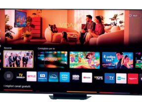 Hisense 65UR9S