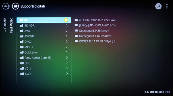 L'interfaccia del riproduttore multimediale integrato permette la navigazione "in cascata".